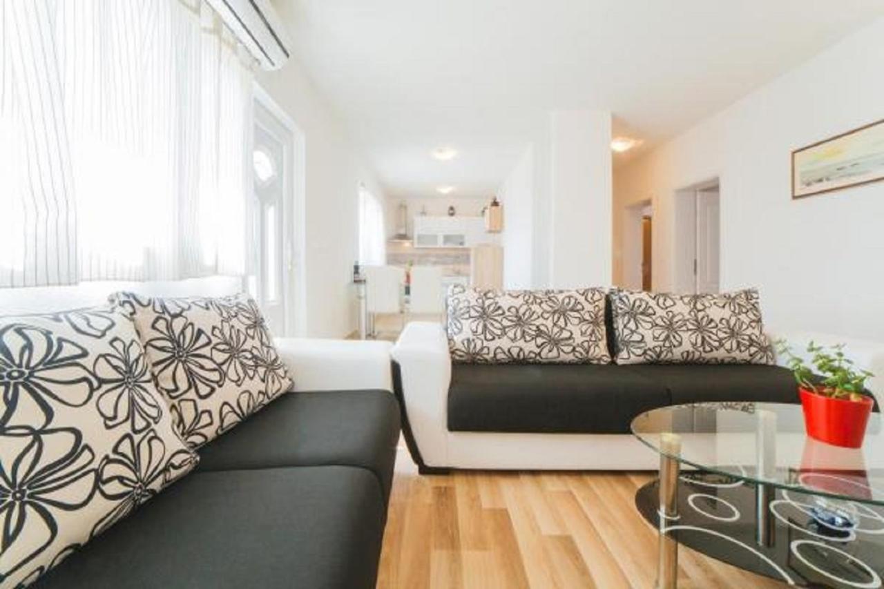 Apartment Chiara 두기라트 외부 사진
